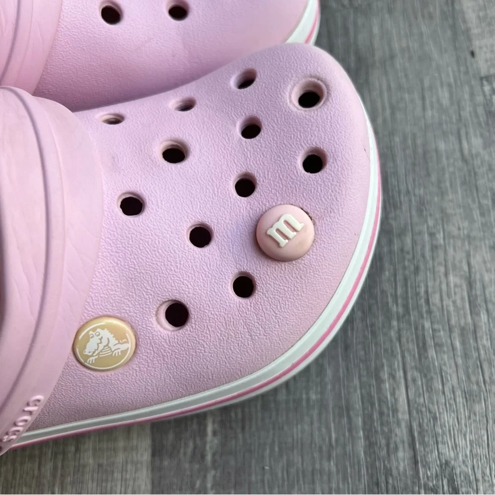 CROCS goods used